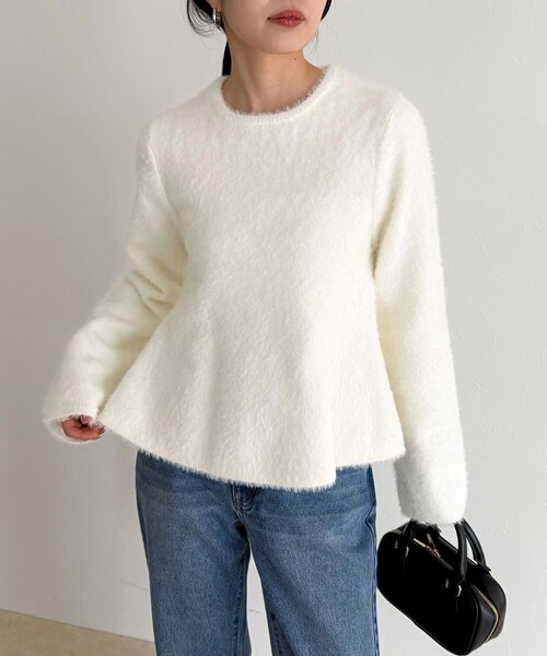 fredy emue（フレディエミュ）の「シャギーペプラムニットプルオーバー（ニット/セーター・レディース・ネイビー/ブラウン/チャコールグレー/オフホワイト・38）」の11枚目の写真