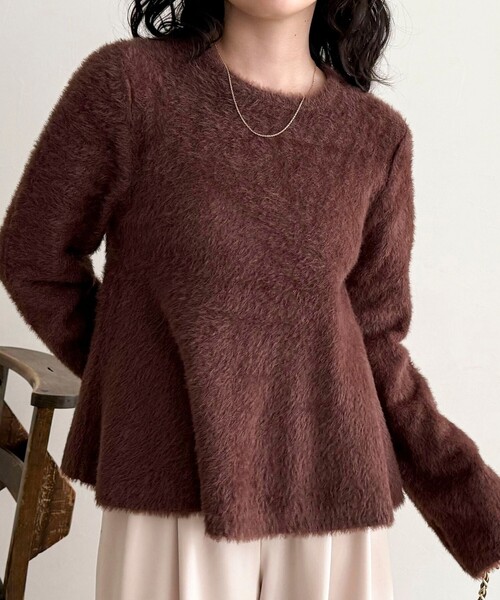 fredy emue（フレディエミュ）の「シャギーペプラムニットプルオーバー（ニット/セーター・レディース・ネイビー/ブラウン/チャコールグレー/オフホワイト・38）」の17枚目の写真