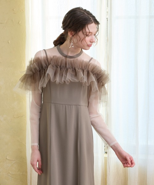 AIMER（エメ）の「チュールフリルビスチェ×ロングスリーブワンピース 2点セットパーティードレス　結婚式　お呼ばれ　ドレス　20代 30代（ドレス・レディース・ブラック/イエロー系その他/モカ・SMALL/MEDIUM）」の5枚目の写真