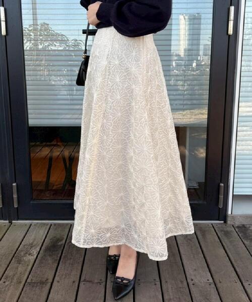 couture brooch(クチュールブローチ)の「【洗える・着映え・通勤】フラワーエンブロスカート(スカート・レディース・アイボリー系3/グレー系3/ピンク系その他・36/38/40/42)」の13枚目の写真