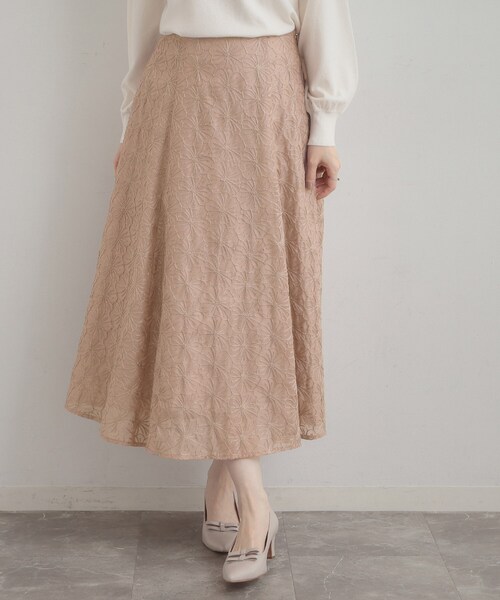 couture brooch(クチュールブローチ)の「【洗える・着映え・通勤】フラワーエンブロスカート(スカート・レディース・アイボリー系3/グレー系3/ピンク系その他・36/38/40/42)」の17枚目の写真