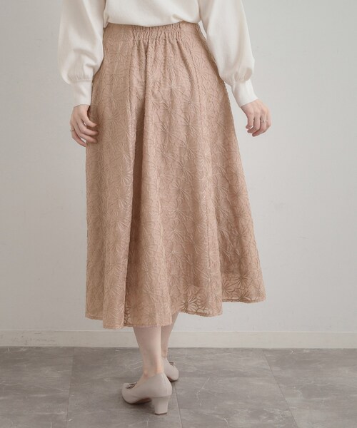 couture brooch(クチュールブローチ)の「【洗える・着映え・通勤】フラワーエンブロスカート(スカート・レディース・アイボリー系3/グレー系3/ピンク系その他・36/38/40/42)」の19枚目の写真