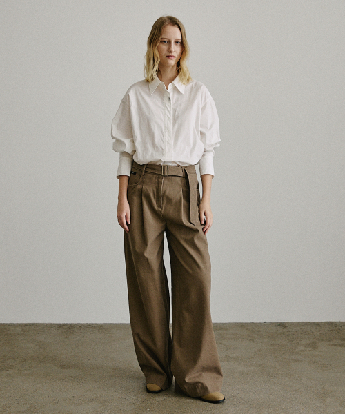 ARTID（アルティーダ）の「ベルト付きツイルコットンパンツ_BEIGE（デニムパンツ・レディース・ベージュ・S/M）」の2枚目の写真