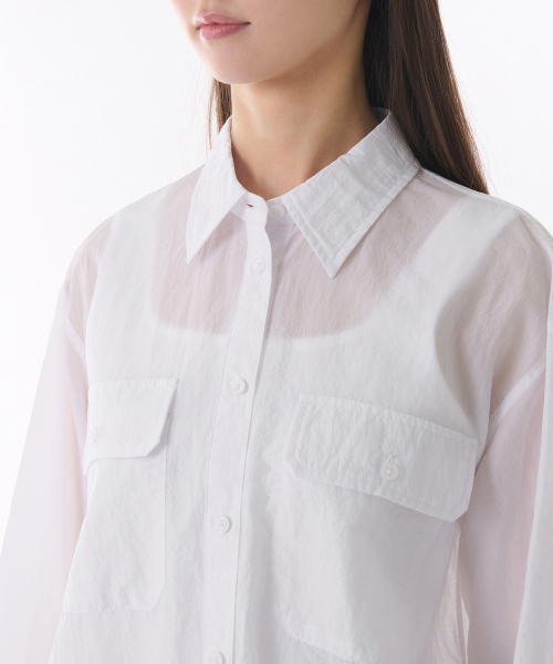 MUSINSA STANDARD WOMAN（ムシンサスタンダードウーマン）の「ウィメンズリラックスドダブルポケットシアークリンケルシャツ[ホワイト]（シャツ/ブラウス・レディース・その他・SMALL/MEDIUM/LARGE/X-SMALL）」の5枚目の写真