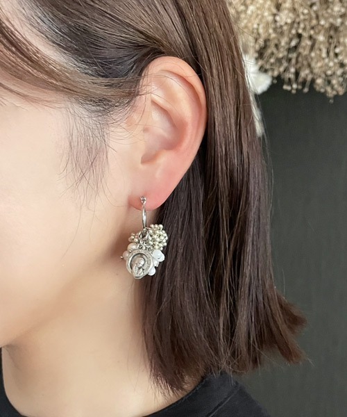 tone(トーン)の「【mallelabrocante/マルラブロカント】天然石とヴィンテージメダイの着せ替えフープピアス/金属アレルギー対応(ピアス(両耳用)・レディース・ブラック/ブルー/ホワイト・FREE)」の6枚目の写真