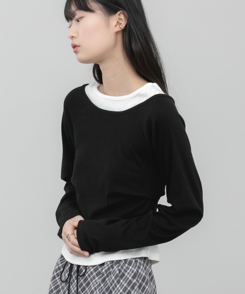 HEILIS(ヘイリス)の「レイヤード風ボートネックカットソー/ グレー ブラック カットソー トップス レイヤード ドッキング 春服 秋服 冬服 長袖 トップス 韓国 ガーリー 無地 カジュアル シンプル ノームコア(Tシャツ/カットソー・レディース・グレー/ブラック・FREE)」の2枚目の写真