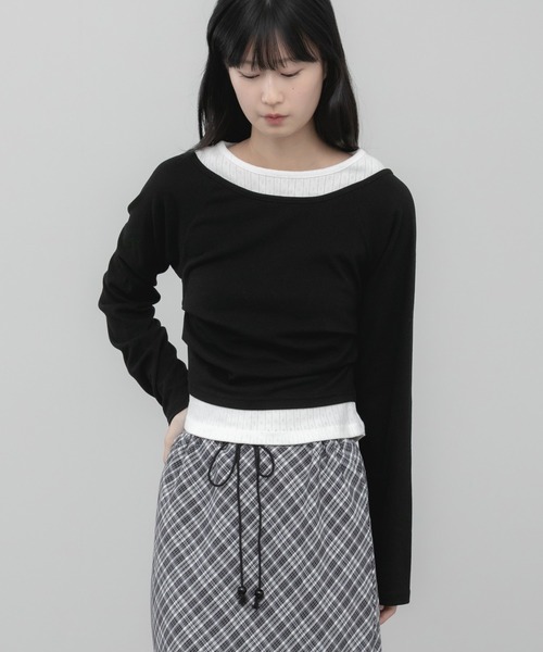 HEILIS(ヘイリス)の「レイヤード風ボートネックカットソー/ グレー ブラック カットソー トップス レイヤード ドッキング 春服 秋服 冬服 長袖 トップス 韓国 ガーリー 無地 カジュアル シンプル ノームコア(Tシャツ/カットソー・レディース・グレー/ブラック・FREE)」の12枚目の写真
