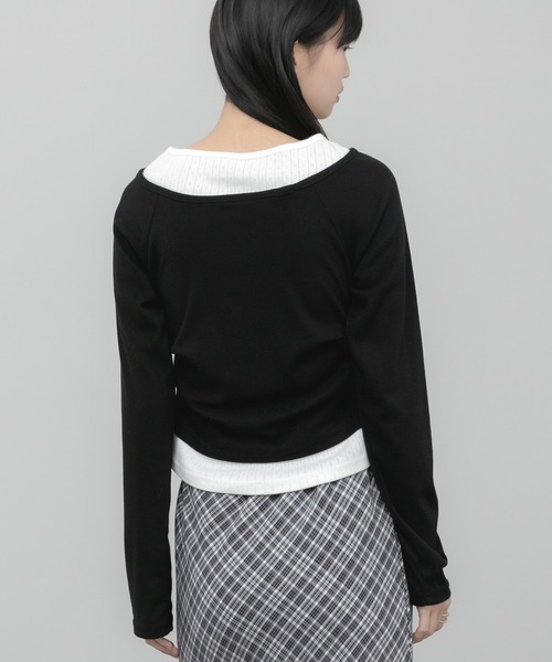 HEILIS(ヘイリス)の「レイヤード風ボートネックカットソー/ グレー ブラック カットソー トップス レイヤード ドッキング 春服 秋服 冬服 長袖 トップス 韓国 ガーリー 無地 カジュアル シンプル ノームコア(Tシャツ/カットソー・レディース・グレー/ブラック・FREE)」の14枚目の写真