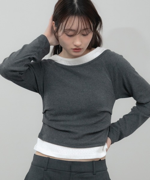 HEILIS(ヘイリス)の「レイヤード風ボートネックカットソー/ グレー ブラック カットソー トップス レイヤード ドッキング 春服 秋服 冬服 長袖 トップス 韓国 ガーリー 無地 カジュアル シンプル ノームコア(Tシャツ/カットソー・レディース・グレー/ブラック・FREE)」の3枚目の写真