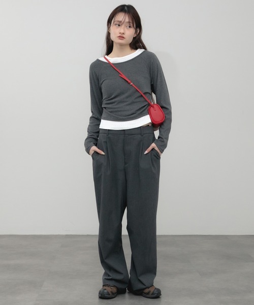 HEILIS(ヘイリス)の「レイヤード風ボートネックカットソー/ グレー ブラック カットソー トップス レイヤード ドッキング 春服 秋服 冬服 長袖 トップス 韓国 ガーリー 無地 カジュアル シンプル ノームコア(Tシャツ/カットソー・レディース・グレー/ブラック・FREE)」の7枚目の写真