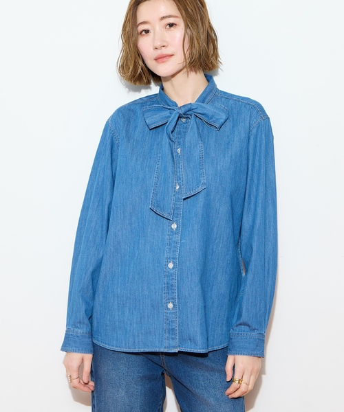 Petit Honfleur(プチオンフルール)の「デニムボウタイブラウス(シャツ/ブラウス・レディース・ブルー/ネイビー・9号/11号/13号)」の13枚目の写真