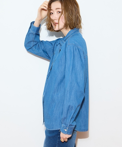 Petit Honfleur(プチオンフルール)の「デニムボウタイブラウス(シャツ/ブラウス・レディース・ブルー/ネイビー・9号/11号/13号)」の17枚目の写真