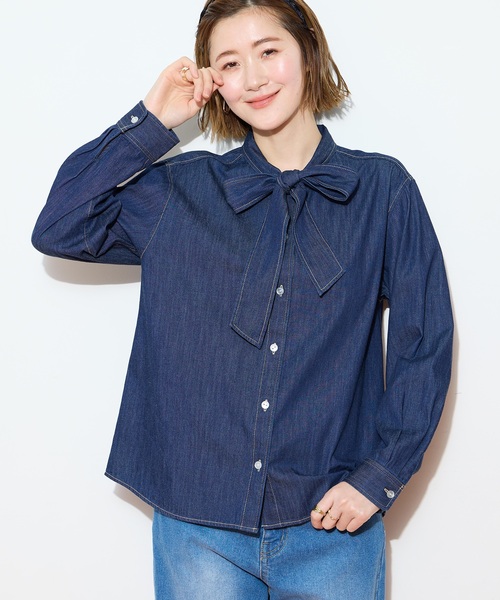 Petit Honfleur(プチオンフルール)の「デニムボウタイブラウス(シャツ/ブラウス・レディース・ブルー/ネイビー・9号/11号/13号)」の20枚目の写真