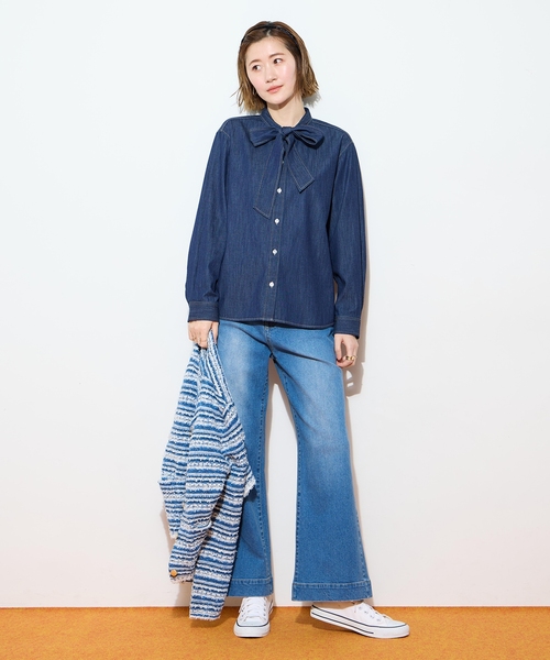 Petit Honfleur(プチオンフルール)の「デニムボウタイブラウス(シャツ/ブラウス・レディース・ブルー/ネイビー・9号/11号/13号)」の21枚目の写真