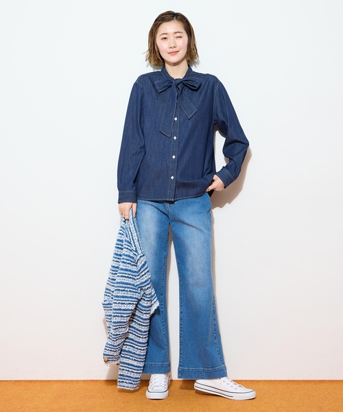 Petit Honfleur(プチオンフルール)の「デニムボウタイブラウス(シャツ/ブラウス・レディース・ブルー/ネイビー・9号/11号/13号)」の22枚目の写真