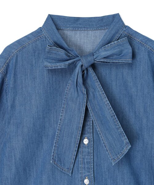 Petit Honfleur(プチオンフルール)の「デニムボウタイブラウス(シャツ/ブラウス・レディース・ブルー/ネイビー・9号/11号/13号)」の7枚目の写真