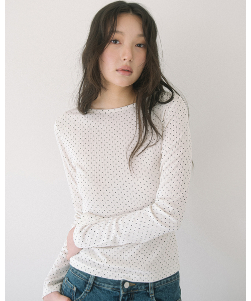 HAVISM(ヘビズム)の「GOLJI BOAT NECK L/S TEE(9COLOR)(Tシャツ/カットソー・レディース・ライトグレー/ブラウン/ピンク/イエロー/ブラック/アイボリー/ヘザーグレー/ブラック系その他/アイボリー系・FREE)」の13枚目の写真