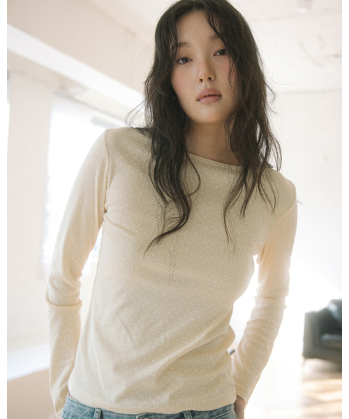 HAVISM(ヘビズム)の「GOLJI BOAT NECK L/S TEE(9COLOR)(Tシャツ/カットソー・レディース・ライトグレー/ブラウン/ピンク/イエロー/ブラック/アイボリー/ヘザーグレー/ブラック系その他/アイボリー系・FREE)」の15枚目の写真