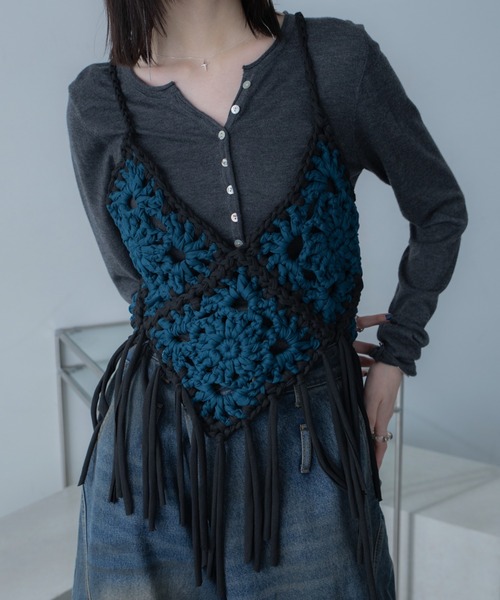 VACANCY（ヴァカンシー）の「モチーフ編みキャミソール/ボスチェ/ハンドメイド（その他トップス・レディース・オレンジ/ブルー・FREE）」の2枚目の写真