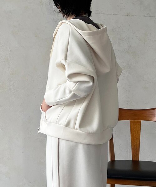 un dix cors(アンディコール)の「ボンディングパーカー(パーカー・レディース・ブラック/アイボリー/ブルー系その他・FREE)」の5枚目の写真