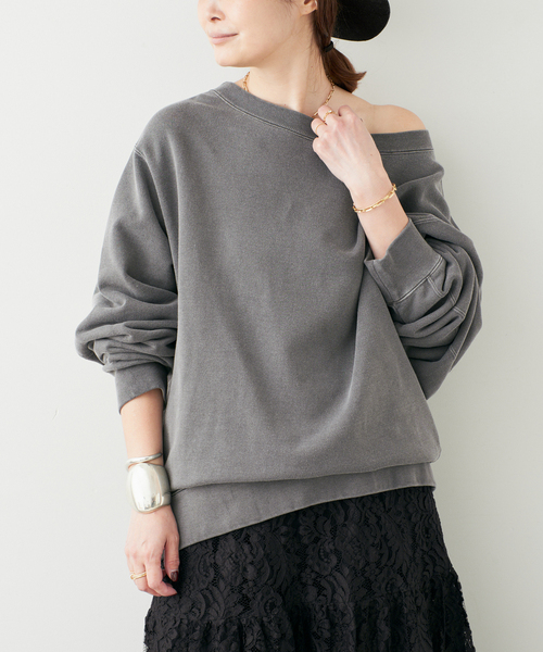 Deuxieme Classe（ドゥーズィエムクラス）の「*Vintage Off Shoulder プルオーバー（スウェット・レディース・ベージュ/ブラック系その他・FREE）」の3枚目の写真