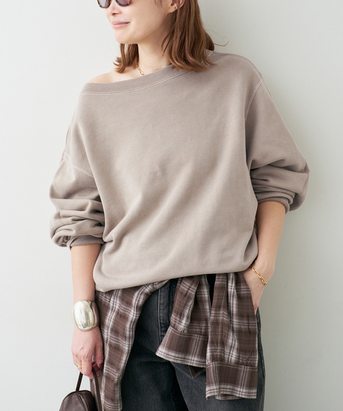 Deuxieme Classe（ドゥーズィエムクラス）の「*Vintage Off Shoulder プルオーバー（スウェット・レディース・ベージュ/ブラック系その他・FREE）」の15枚目の写真