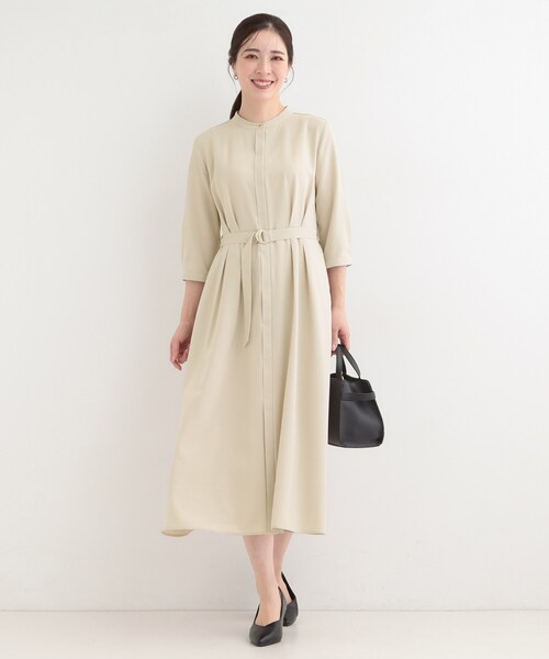 SHOO・LA・RUE（シューラルー）の「【多機能/S-LL】ウエストタックワンピース（ワンピース・レディース・ネイビー/ベージュ・04/03/02/01）」の3枚目の写真