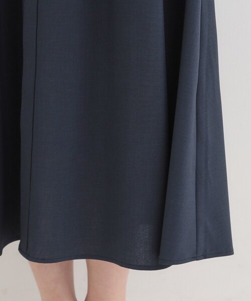 SHOO・LA・RUE（シューラルー）の「【多機能/S-LL】ウエストタックワンピース（ワンピース・レディース・ネイビー/ベージュ・04/03/02/01）」の17枚目の写真