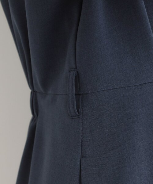 SHOO・LA・RUE（シューラルー）の「【多機能/S-LL】ウエストタックワンピース（ワンピース・レディース・ネイビー/ベージュ・04/03/02/01）」の18枚目の写真