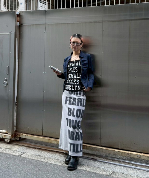 Oriens JOURNAL STANDARD（オリエンス ジャーナルスタンダード）の「《追加》ロゴロングスカート（スカート・レディース・グレー・FREE）」の3枚目の写真