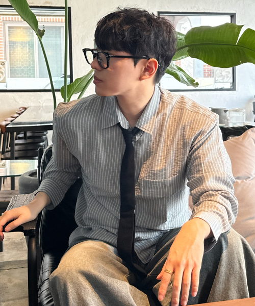 MINDBRIDGE（マインドブリッジ）の「[COUTURE]ストライプオーバーサイズデイリーシャツ - 2カラー（シャツ/ブラウス・メンズ・グレー/クリーム・100/110/95/105）」の7枚目の写真