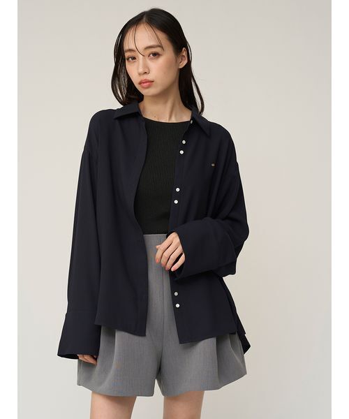 SNIDEL(スナイデル)の「Sustainableタックボリュームショートパンツ(その他パンツ・レディース・ブラック/イエロー/グレー・0/1)」の1枚目の写真