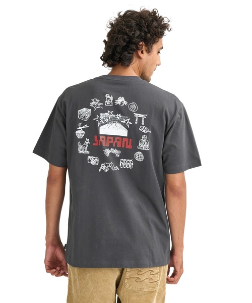 BILLABONG(ビラボン)の「BILLABONG メンズ DESTINATION JAPAN Tシャツ 【2026年春夏モデル】(Tシャツ/カットソー・メンズ・ホワイト/ブラック系その他・MEDIUM/LARGE/X-LARGE)」の1枚目の写真