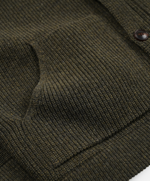 FRIZMWORKS(フリズムワークス)の「ULTRA HEAVYWEIGHT COLLAR CARDIGAN _ FOREST GREEN(カーディガン/ボレロ・メンズ・その他・SMALL/MEDIUM/LARGE/X-LARGE)」の5枚目の写真