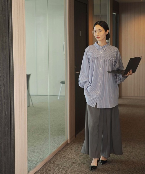 LEPSIM（レプシィム）の「《オフィスライン》ギャザースリーブブラウス　637926（シャツ/ブラウス・レディース・ストライプ/ライトブルー/オフホワイト・FREE）」の7枚目の写真