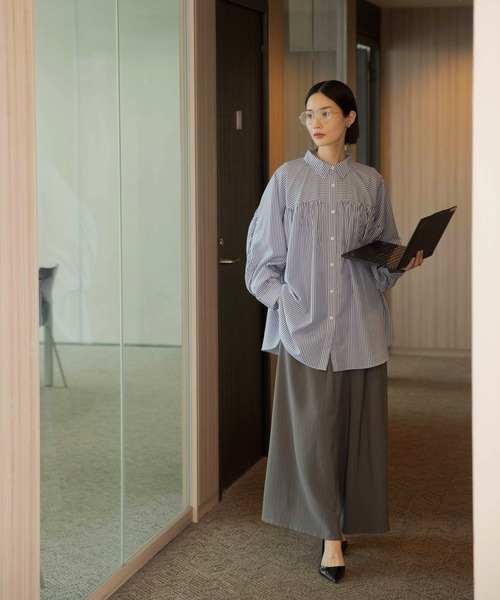 LEPSIM（レプシィム）の「《オフィスライン》ギャザースリーブブラウス　637926（シャツ/ブラウス・レディース・ストライプ/ライトブルー/オフホワイト・FREE）」の9枚目の写真