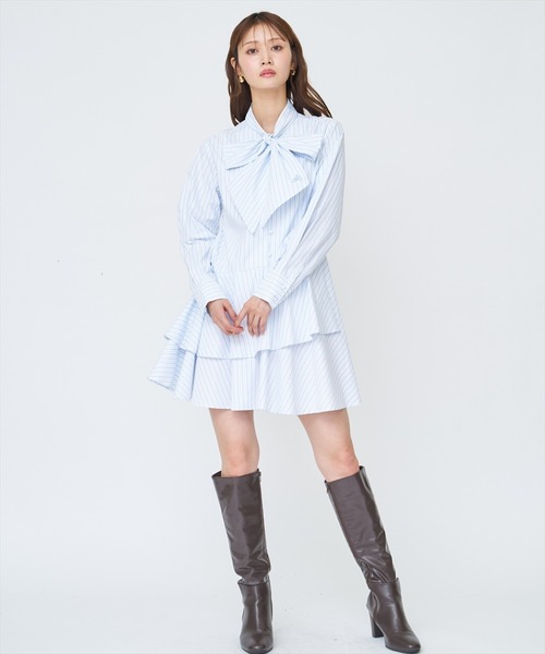 AND COUTURE(アンドクチュール)の「アシメストライプミニワンピース(ワンピース・レディース・ブルー系その他/ホワイト系その他・FREE)」の2枚目の写真
