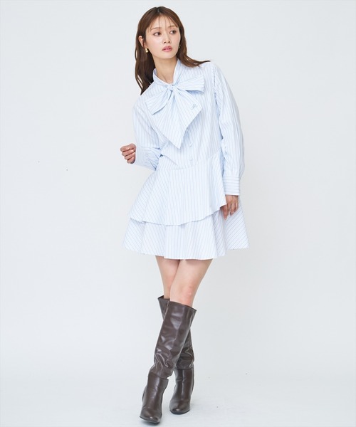 AND COUTURE(アンドクチュール)の「アシメストライプミニワンピース(ワンピース・レディース・ブルー系その他/ホワイト系その他・FREE)」の4枚目の写真