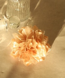 LIBERTY（リバティー）の「liberty シアーフラワーコサージュ / 2wayブローチ（ブローチ/コサージュ）」