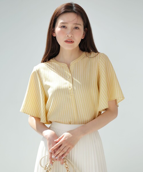 ANY SIS（エニィスィス）の「スムージーポリエステル スキッパー ブラウス（シャツ/ブラウス・レディース・ホワイト系1/ライトイエロー系1/ネイビー系/ライトグリーン系・MEDIUM）」の4枚目の写真