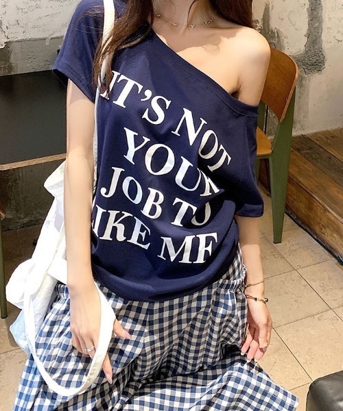 Teem Store(チームストア)の「ロゴプリントワンショルオーバーサイズTシャツ(Tシャツ/カットソー・レディース・ネイビー/ホワイト/ピンク・F)」の18枚目の写真