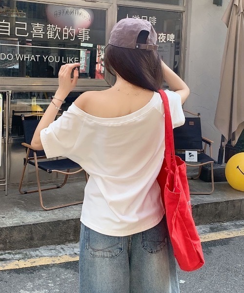 Teem Store(チームストア)の「ロゴプリントワンショルオーバーサイズTシャツ(Tシャツ/カットソー・レディース・ネイビー/ホワイト/ピンク・F)」の10枚目の写真