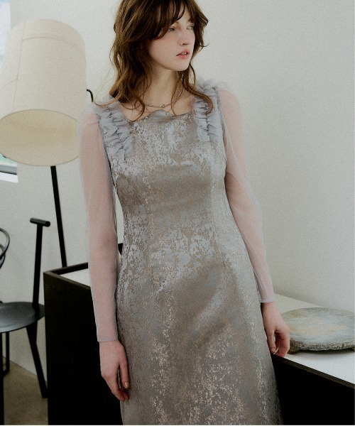 LE'RURE(リルアー)の「Shouder frill jacquard dress(ドレス・レディース・ベージュ/グレー・MEDIUM/TALL/SMALL)」の12枚目の写真