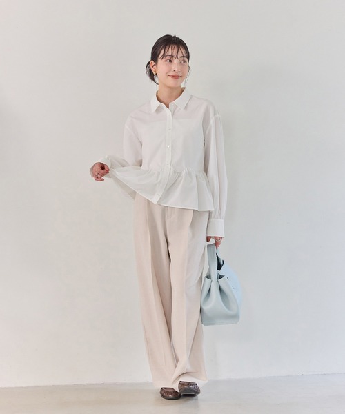 VIS（ビス）の「ウエーブヘムペプラムシャツ（シャツ/ブラウス・レディース・ホワイト/ブルー/イエロー・FREE）」の19枚目の写真