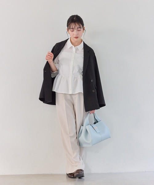 VIS（ビス）の「ウエーブヘムペプラムシャツ（シャツ/ブラウス・レディース・ホワイト/ブルー/イエロー・FREE）」の22枚目の写真