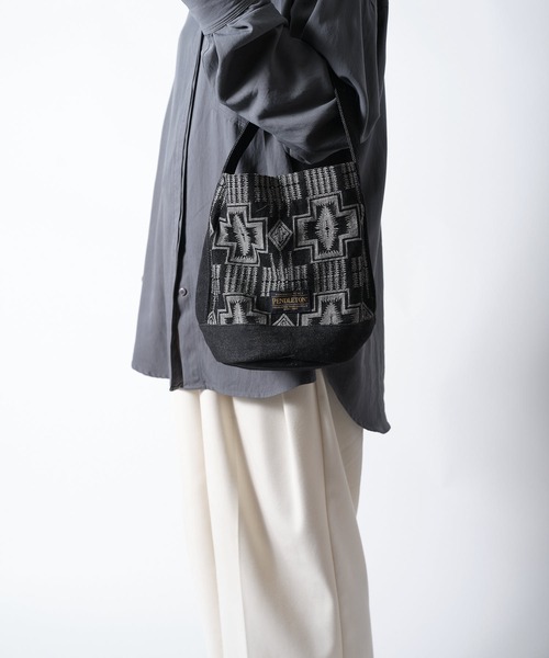 PENDLETON(ペンドルトン)の「【 PENDLETON / ペンドルトン 】JAQUARD DENIM TOTEBAG / ジャガードデニムトートバッグ(トートバッグ・レディース・ブラック/インディゴブルー・FREE)」の19枚目の写真