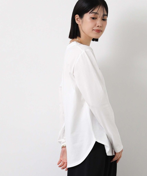 Gready Brilliant（グレディブリリアン）の「Ｃａｌｍｅ刺しゅうクルーネックカットソー（Tシャツ/カットソー・レディース・オフホワイト/ライトブルー・38）」の8枚目の写真