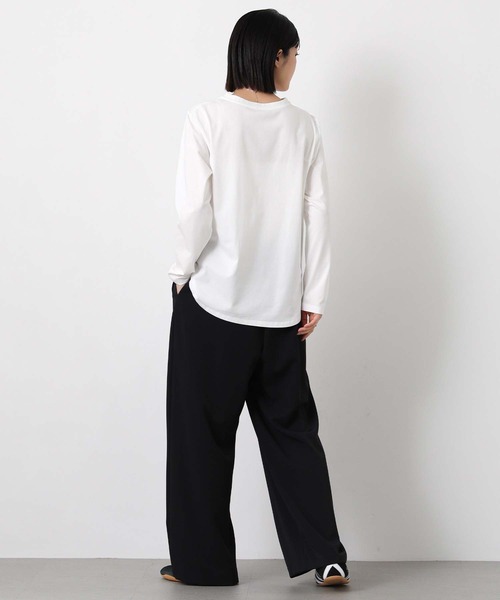 Gready Brilliant（グレディブリリアン）の「Ｃａｌｍｅ刺しゅうクルーネックカットソー（Tシャツ/カットソー・レディース・オフホワイト/ライトブルー・38）」の5枚目の写真