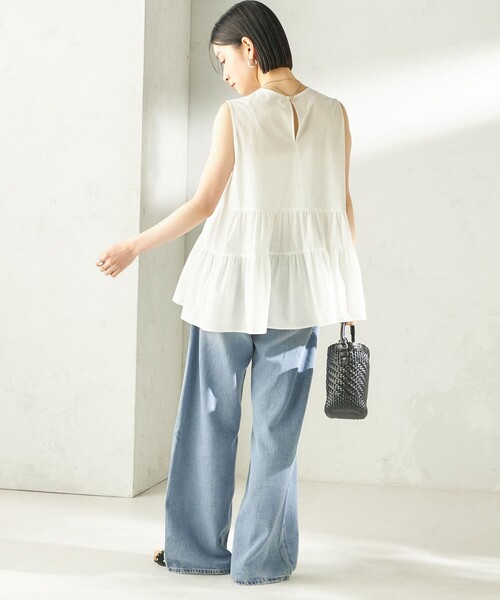SHIPS(シップス)の「〈接触冷感 / 撥水加工〉TEXBRID(R) タフタ ノースリーブ ブラウス(シャツ/ブラウス・レディース・ブラック/オフホワイト/ロイヤルブルー・ONE SIZE)」の18枚目の写真