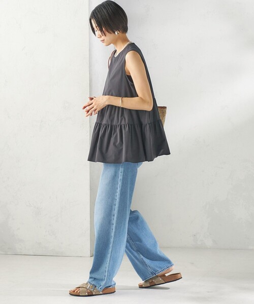 SHIPS（シップス）の「〈接触冷感 / 撥水加工〉TEXBRID(R) タフタ ノースリーブ ブラウス（シャツ/ブラウス・レディース・ブラック/オフホワイト/ロイヤルブルー/ブラウン・ONE SIZE）」の21枚目の写真